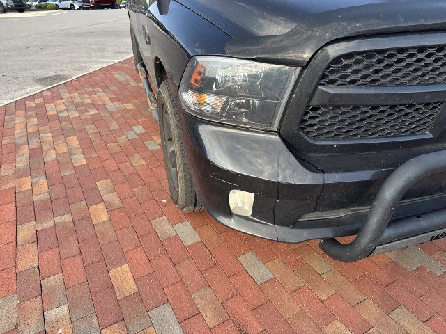 Used 2018 RAM 1500 Express w/ Express Value Package RWD image 21