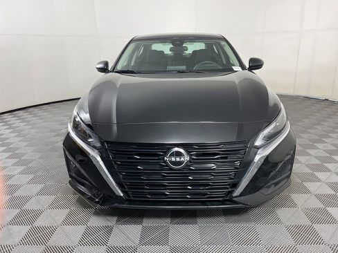 Used 2024 Nissan Altima 2.5 SV image 15