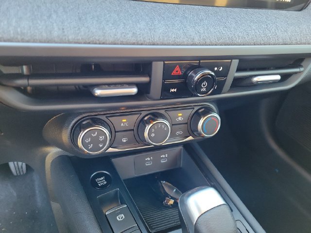 New 2027 Nissan Kicks S FWD image 28