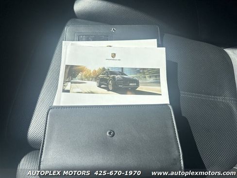 Used 2017 Porsche Macan image 36