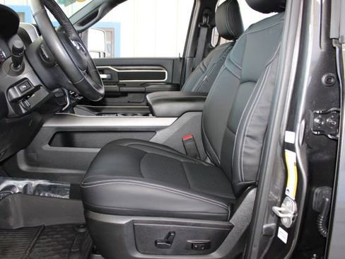 Used 2024 RAM 3500 Big Horn w/ Night Edition image 24