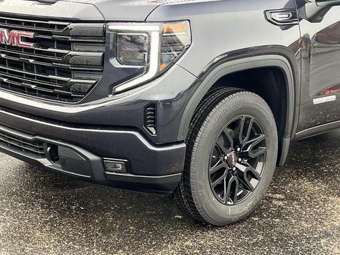 New 2026 GMC Sierra 1500 Elevation image 9
