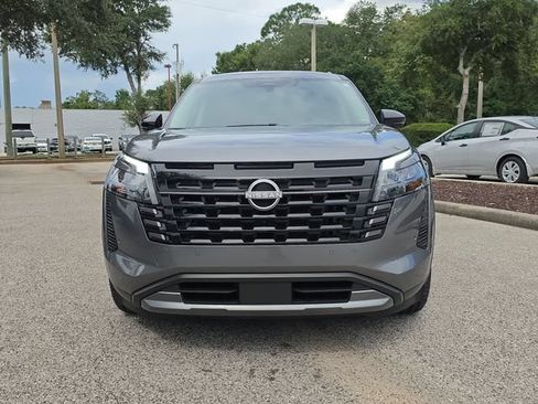 Certified 2026 Nissan Pathfinder SL FWD image 3