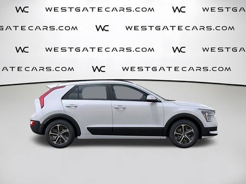 New 2026 Kia Niro LX image 10