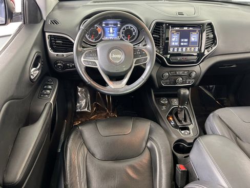Used 2019 Jeep Cherokee Limited image 23