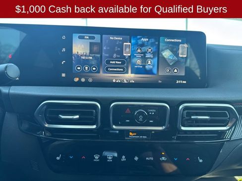 New 2026 Nissan Sentra SR w/ SR Premium Package FWD image 19