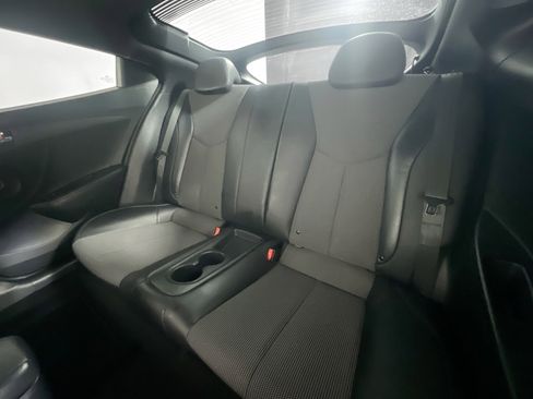 Used 2016 Hyundai Veloster w/ Option Group 03 image 29