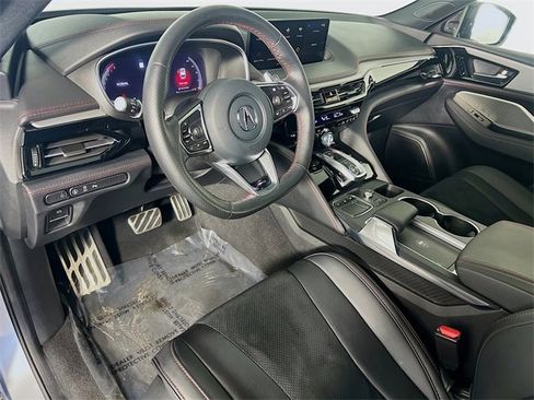 Used 2023 Acura MDX A-Spec image 10
