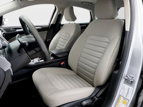 Used 2018 Ford Fusion S FWD image 11