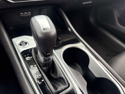 Used 2024 Nissan Altima 2.5 SV image 27