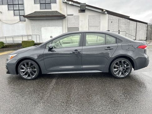 Certified 2024 Toyota Corolla SE w/ SE Package image 8