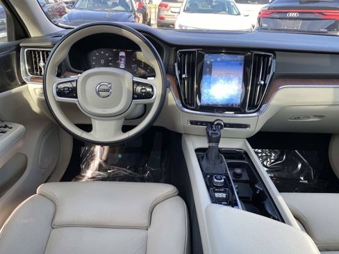 Used 2020 Volvo S60 T5 Inscription FWD image 10