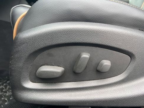 Used 2014 Chevrolet Impala LTZ image 10