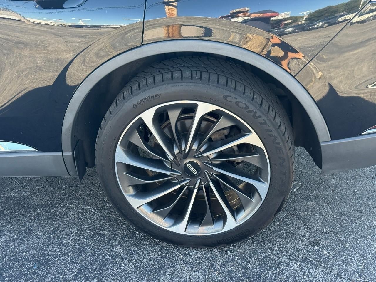 Used 2020 Lincoln Aviator Reserve w/ Equipment Group 202A AWD/4WD image 6