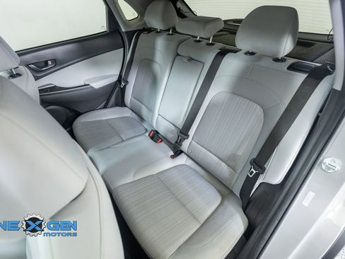 Used 2023 Hyundai Kona SEL FWD image 28