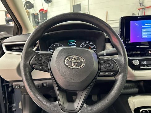 Used 2023 Toyota Corolla LE w/ LE Convenience Package FWD image 14