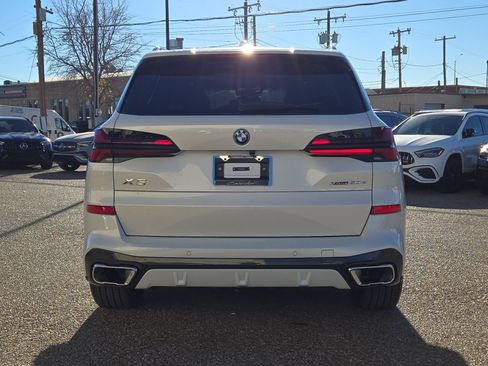 Used 2026 BMW X5 xDrive50e w/ M Sport Package image 12