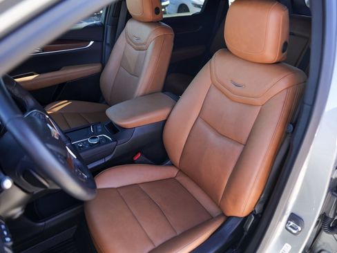 Certified 2023 Cadillac XT5 Premium Luxury w/ Technology Package image 7