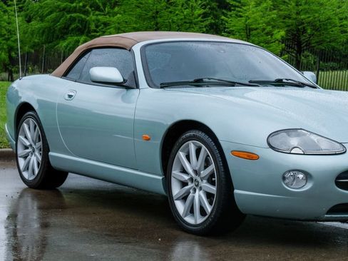 Used 2006 Jaguar XK8 Convertible RWD image 13