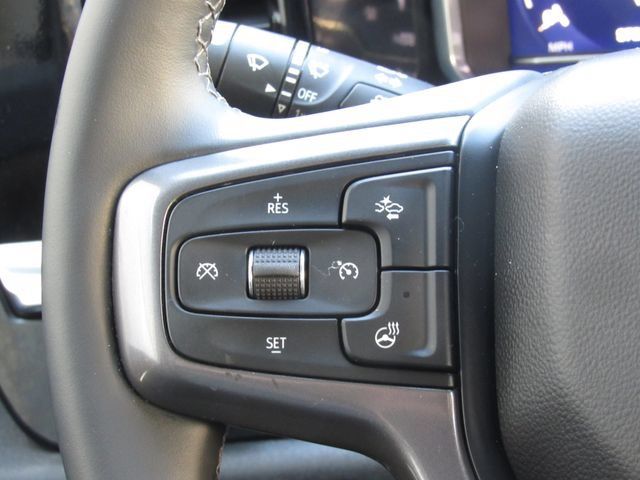 Used 2025 Chevrolet Silverado 3500 High Country w/ High Country Premium Package AWD/4WD image 28