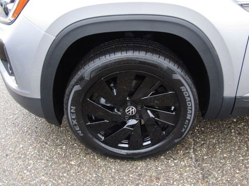 New 2026 Volkswagen Atlas Cross Sport SE AWD/4WD image 5