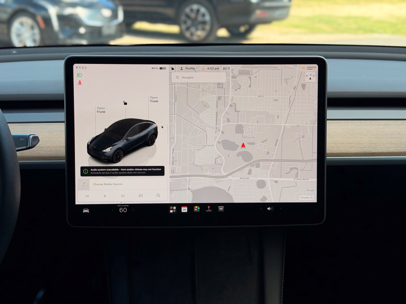 Used 2024 Tesla Model Y Long Range RWD image 30