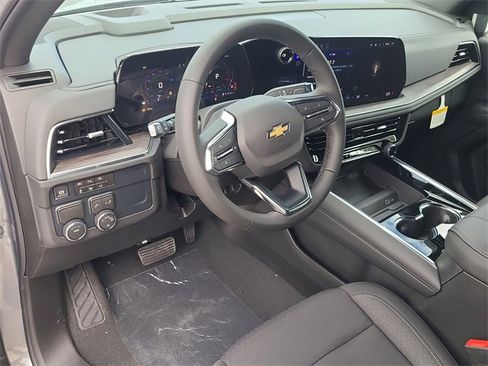 New 2026 Chevrolet Suburban LS w/ LPO, Dark Essentials Package image 19