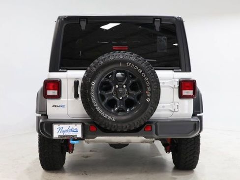 Used 2023 Jeep Wrangler Unlimited w/ Cold Weather Group AWD/4WD image 6