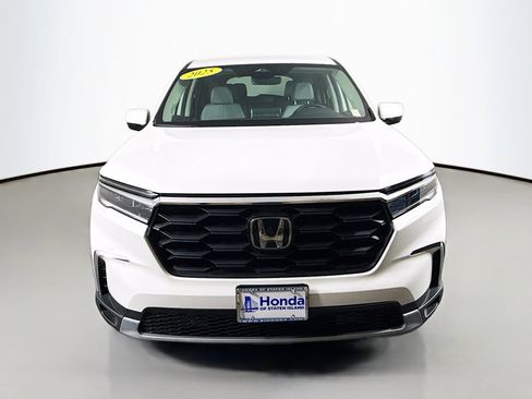 Used 2025 Honda Pilot EX-L image 2