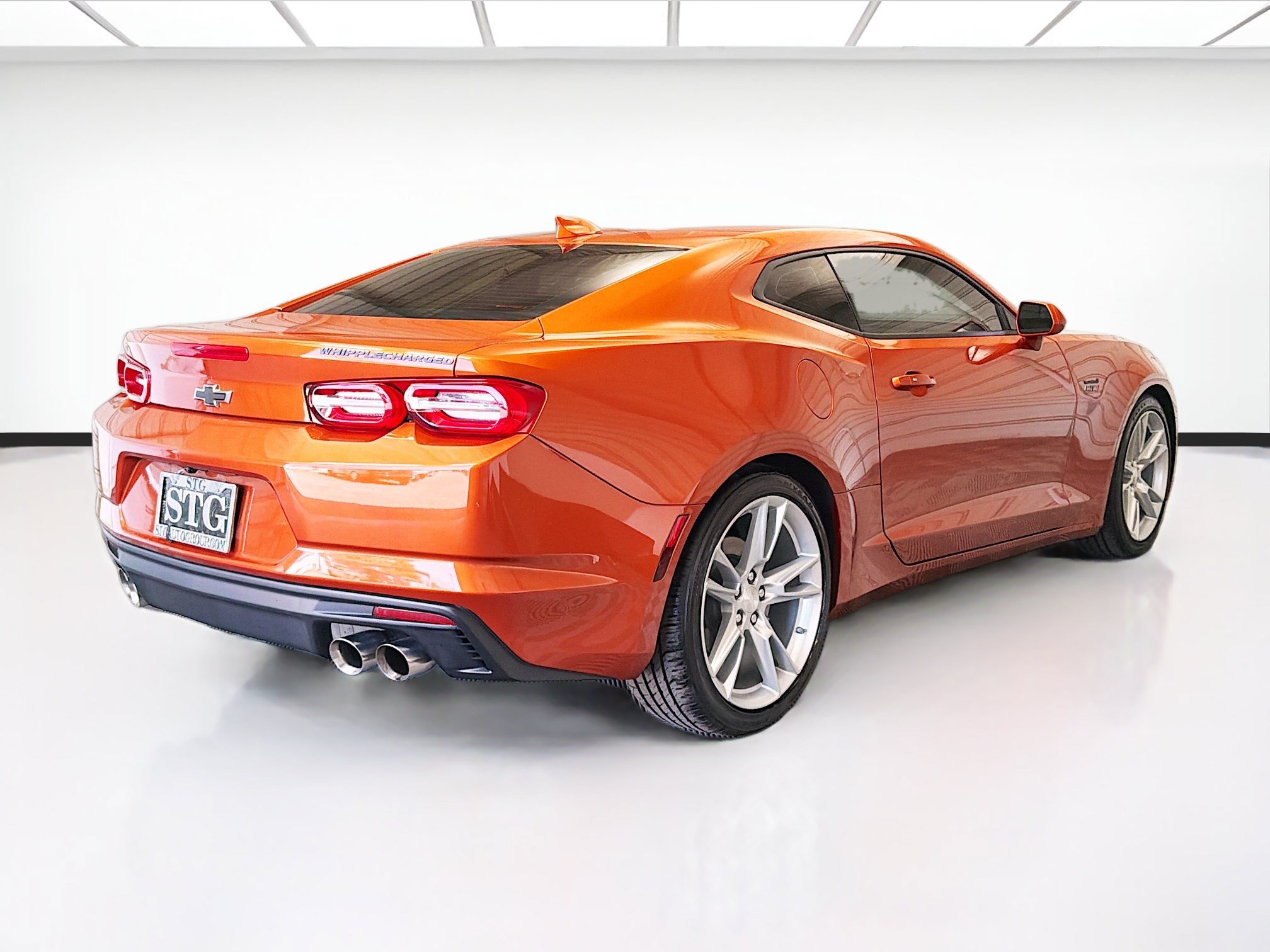 Used 2022 Chevrolet Camaro LT RWD image 4