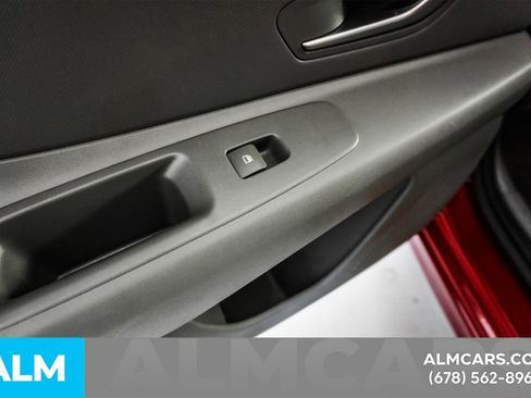 Used 2025 Hyundai Elantra SE image 50