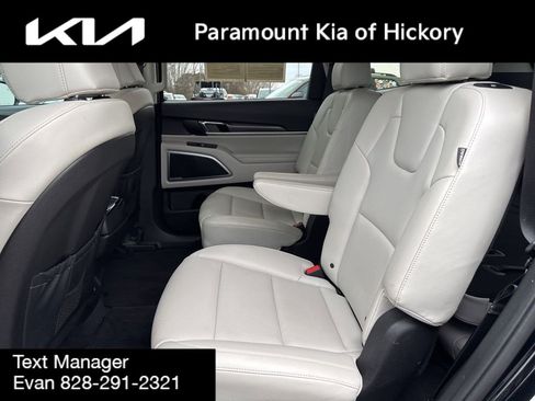 Used 2023 Kia Telluride S image 16