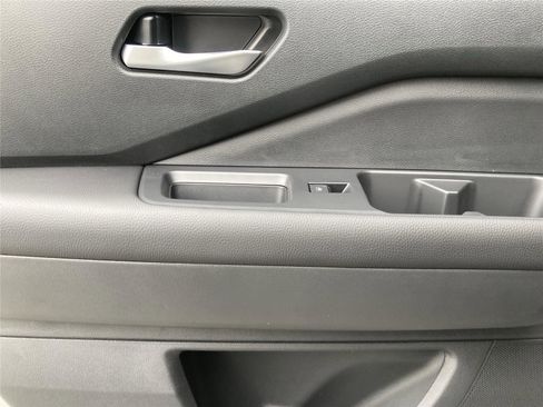 New 2026 Nissan Pathfinder SL image 31