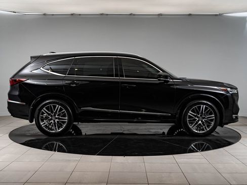 Certified 2025 Acura MDX SH-AWD w/ Advance Package image 11