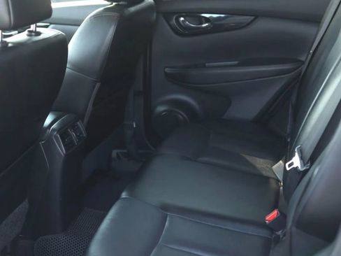 Used 2018 Nissan Rogue Sport SL w/ SL Premium Package image 33