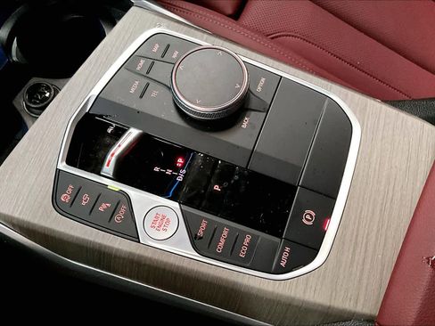 Used 2025 BMW 330i 330i w/ Convenience Package image 37