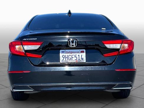 Used 2018 Honda Accord EX image 4