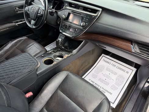 Used 2013 Toyota Avalon XLE FWD image 12