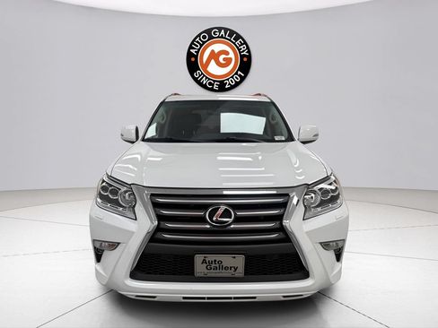 Used 2017 Lexus GX 460 Premium AWD/4WD image 2