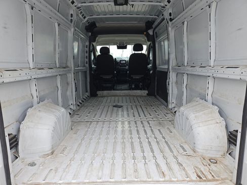 Used 2025 RAM ProMaster 2500 w/ Convenience Group FWD image 14