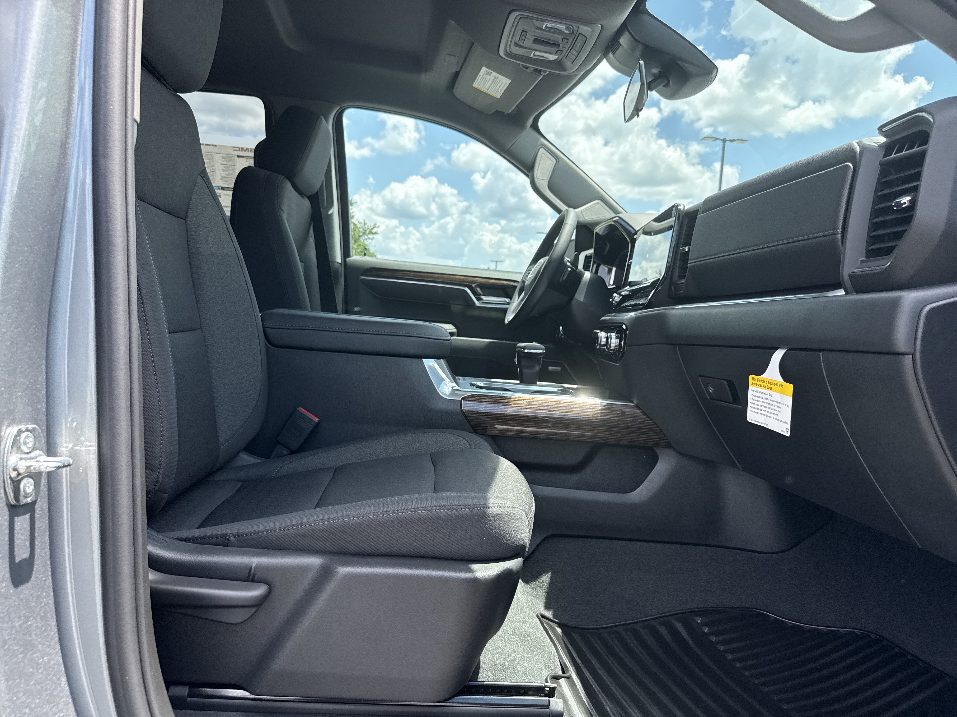 Used 2026 GMC Sierra 1500 Elevation w/ Preferred Package AWD/4WD image 31