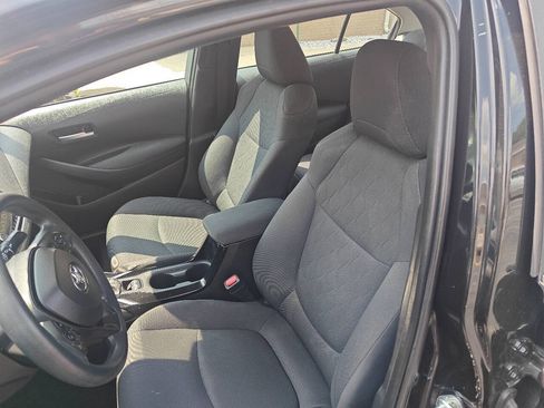 Used 2021 Toyota Corolla LE FWD image 9