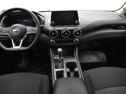 Certified 2025 Nissan Sentra SV FWD image 25
