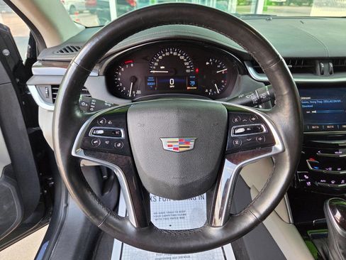 Used 2016 Cadillac XTS Luxury image 34