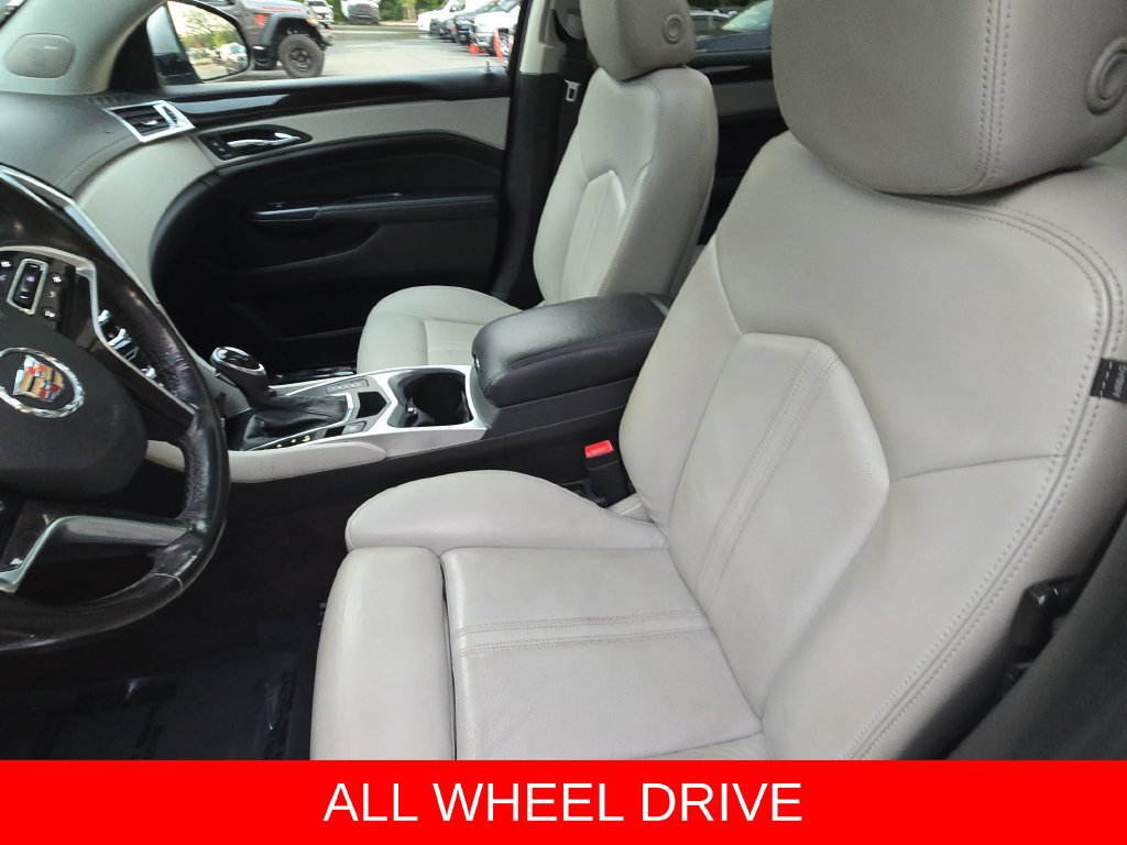 Used 2014 Cadillac SRX Luxury w/ Driver Awareness Package AWD/4WD image 16