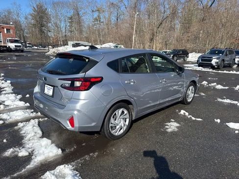 Used 2024 Subaru Impreza 2.0i image 3