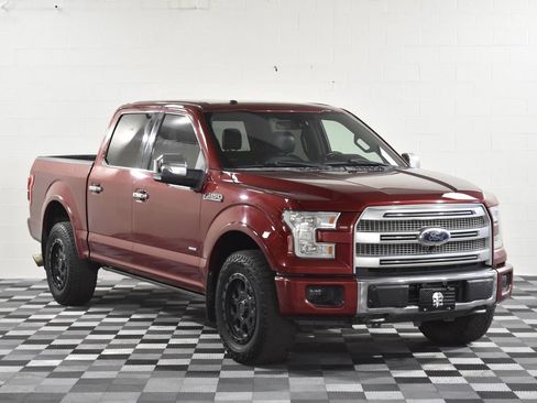 Used 2017 Ford F150 Platinum w/ Equipment Group 701A Luxury image 8