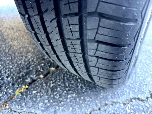 Used 2011 Cadillac DTS Luxury image 43