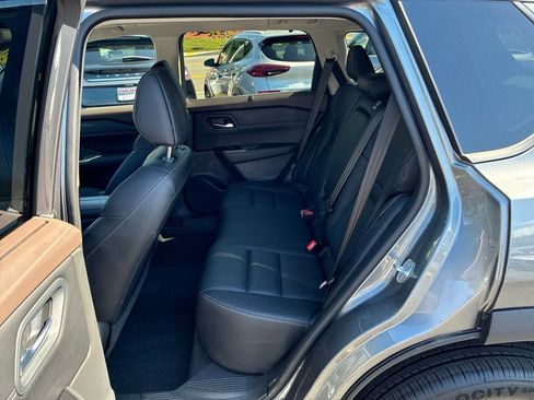 Certified 2023 Nissan Rogue SL w/ SL Premium Package AWD/4WD image 25