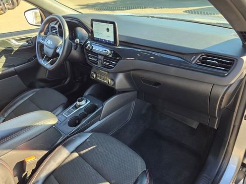 Used 2024 Ford Escape ST-Line image 10